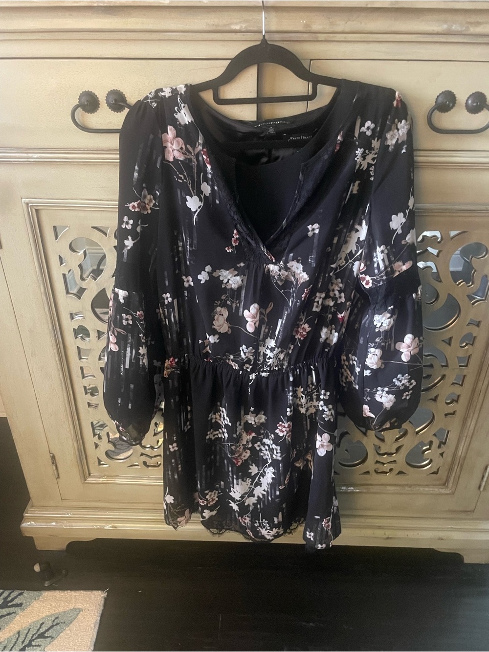 White House Black Market Black Floral V-Neck Tunic